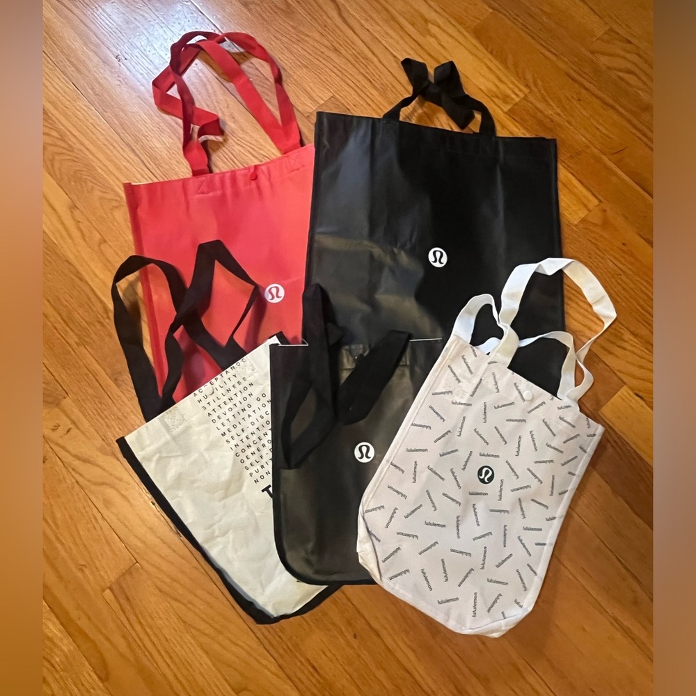 Lululemon athletics tote bags